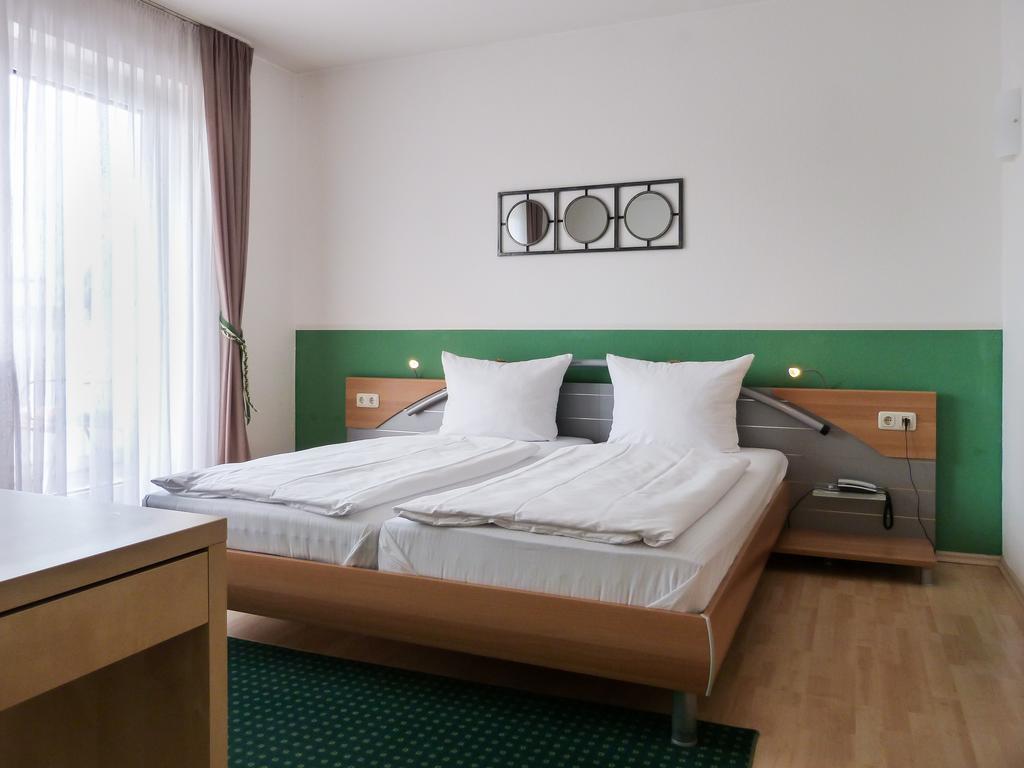 City Hotel Waldkraiburg Exterior photo